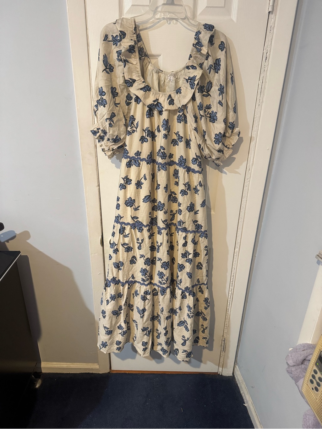 Nwt Floral Blue And White Maxi Dress — image 2 of 6